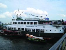 Kleinhuis´ Restaurantschiff: Frühstück Hamburg Övelgönne